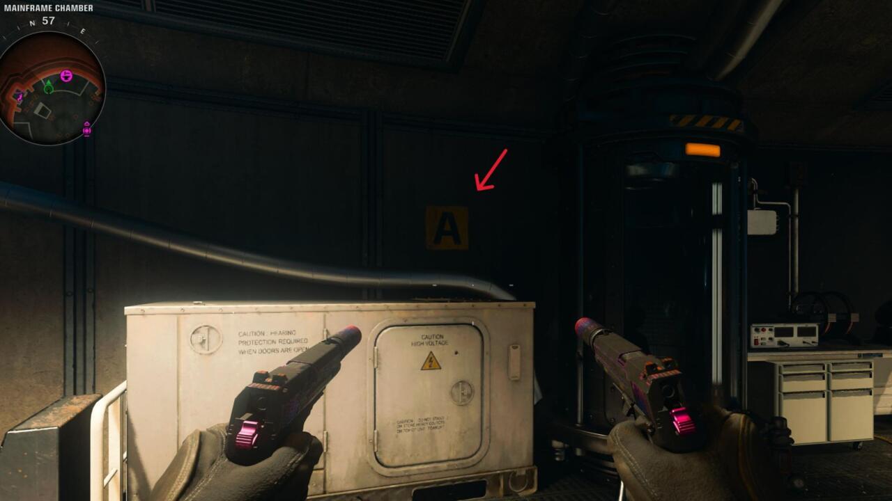 Cryo chamber with a letter